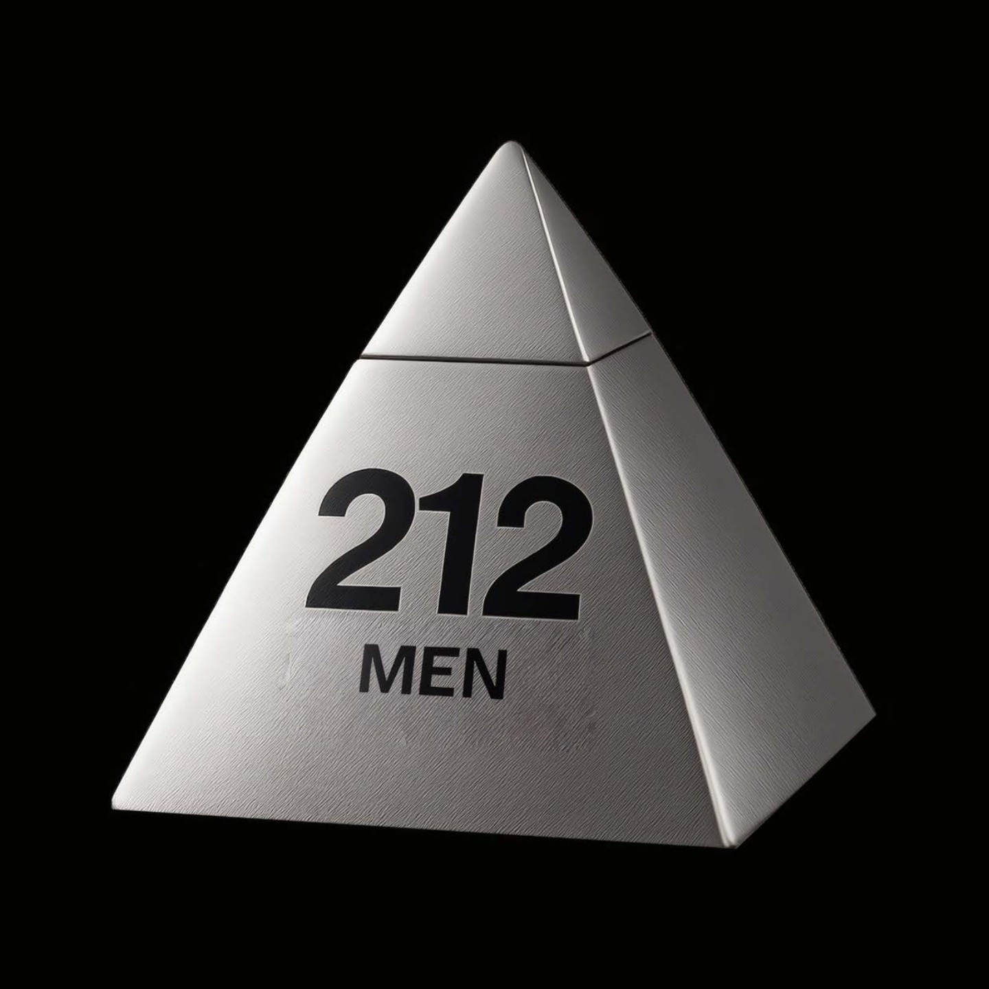 Perfume 212 con forma de pirámide